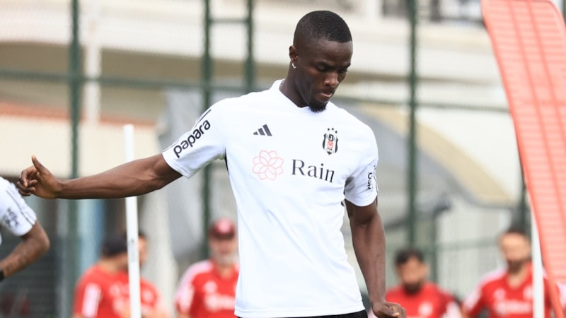 Eric Bailly, ilk kez Beşiktaş idmanına katıldı