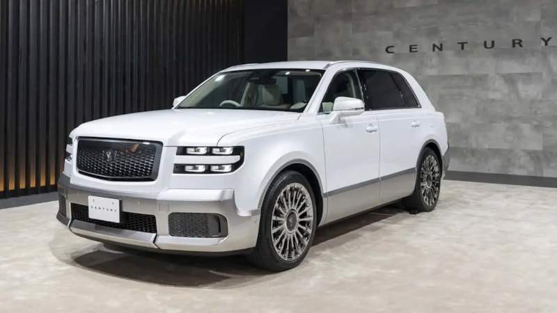 Şimdiye kadar gördüğünüz Toyota'ları unutun! Yeni Century resmen tanıtıldı