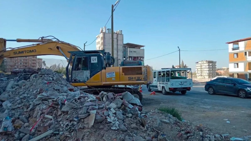 Hatay'da depremin 215. gününde enkazdan ceset çıktı