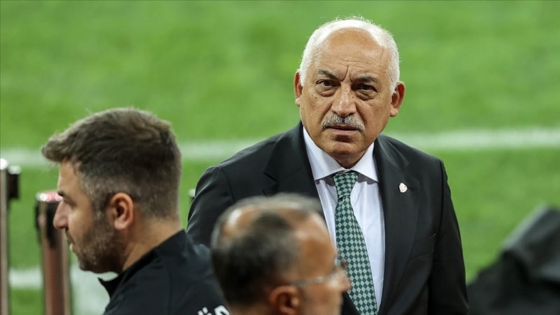 Mehmet Büyükekşi'den Kuntz ile devam sinyali