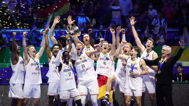 Sırbistan'ı yenen Almanya, dünya şampiyonu oldu