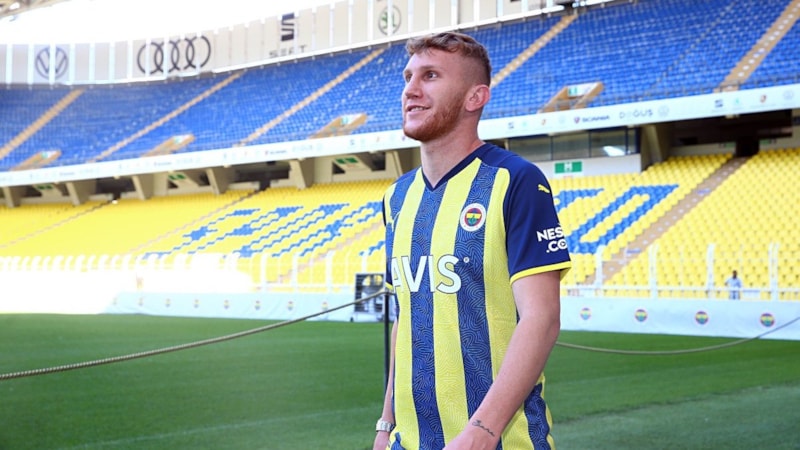 Fenerbahçe'de Burak Kapacak çıkmaza girdi