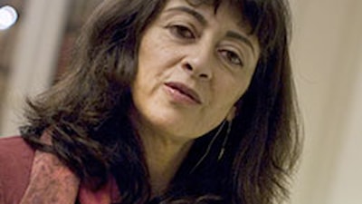 Elaheh Kheirandish'ın tarihi romanı olan Bilim Çağında İki Şehrin Manzarası, Bağdat ve Isfahan'ı ele alıyor