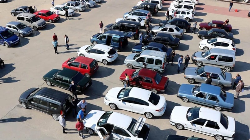 İkinci el online otoda ağustosta en çok satılan markalar ve modeller