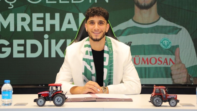 Konyaspor, Emrehan Gedikli'yi renklerine bağladı