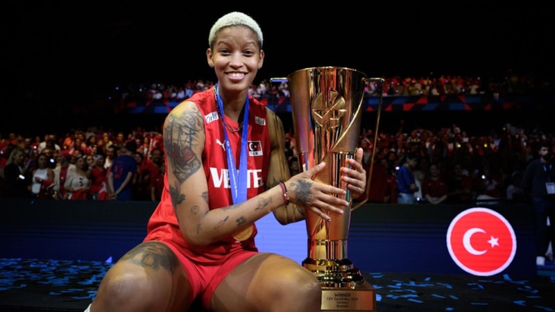 Uluslarası Voleybol Federasyonu'ndan 'devşirme' kuralında değişiklik