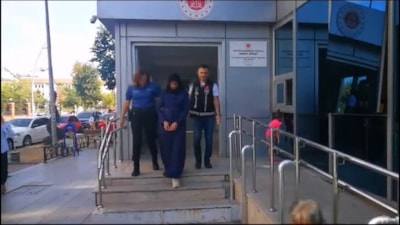 İstanbul'da İstiklal Marşı okuyan çocuğun videosunun üzerine Arapça marş koyan kadın tutuklandı