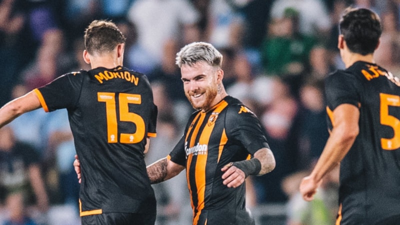 Ozan Tufan'ın oynamadığı maçta Hull City puanı son dakikalarda kurtardı