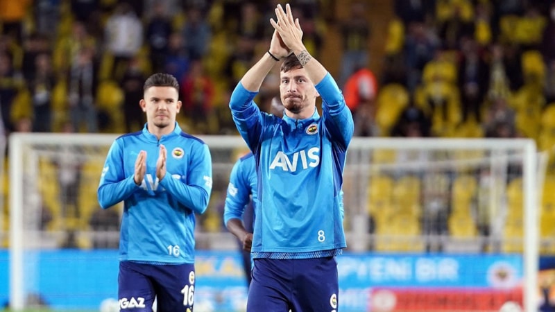 Mert Hakan Yandaş, İngilizce öğrendi