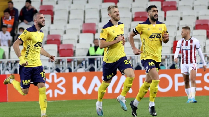 Ankaragücü, Sivasspor deplasmanında ilk galibiyetini aldı