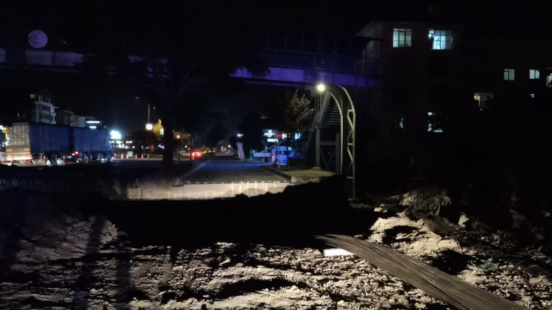 Bolu'da motosikletli kurye 4 metre derinlikteki kuyuya düştü