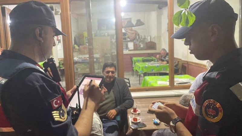 Balıkesir'de jandarmadan huzur operasyonu: 36 kişi gözaltında