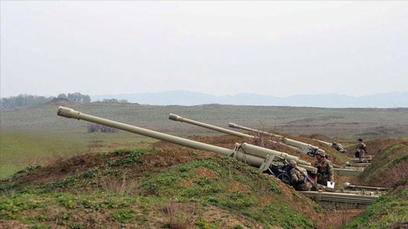 Azerbaycan'dan Karabağ çağrısı: Kukla rejim kendini feshetmeli