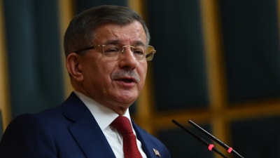 Ahmet Davutoğlu'ndan Atatürk'e hakaret eden çocuğun tutuklanmasına tepki: 'Yerin hapis değil..'