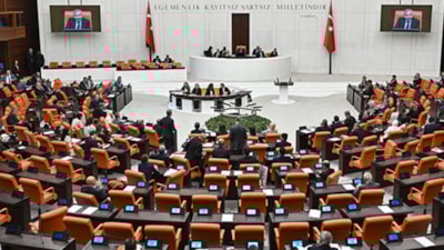 TBMM'ye şaşırtan başvurular: Fenerbahçe'nin saha dizilişi değiştirilsin