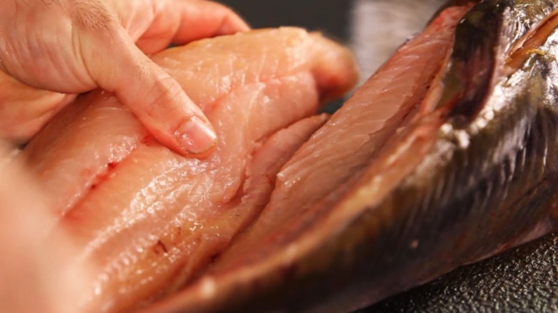 Balıkların içi bu yöntemle tertemiz oluyor