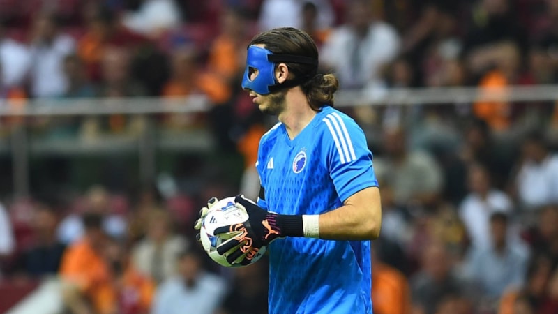 Galatasaray hadsiz açıklamalar yapan Kamil Grabara'yı UEFA'ya şikayet etti