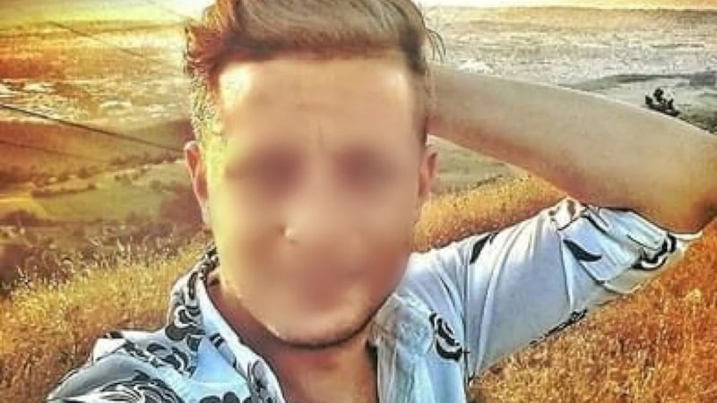 Bursa'da kız meselesinde arkadaşı balta ile 3 parmağına saldırdı! Cezaevinde yatmayı hak etmiyor