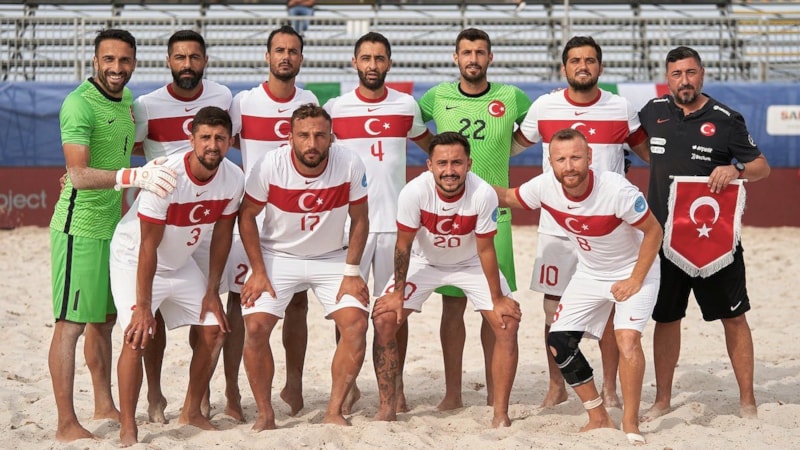 Plaj Futbolu Milli Takımı, Polonya'ya yenildi