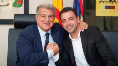 Barcelona, Xavi Hernandez'in sözleşmesini uzattı