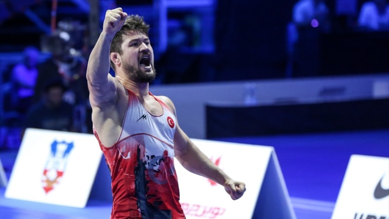 Ali Cengiz, Dünya Güreş Şampiyonası'nda finale yükseldi
