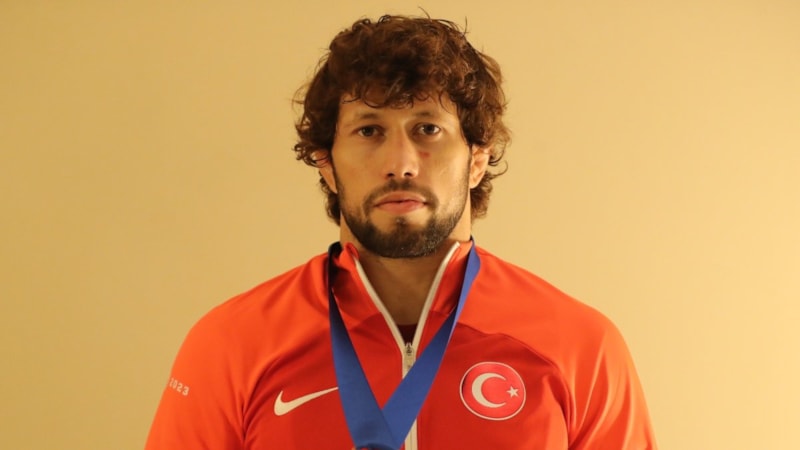 Milli güreşçi Selçuk Can, dünya üçüncüsü oldu