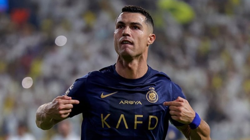 Dünya onu konuşuyor! 38 yaşındaki Ronaldo'dan rüya gibi başlangıç! 8 maç 9 gol 5 asist..