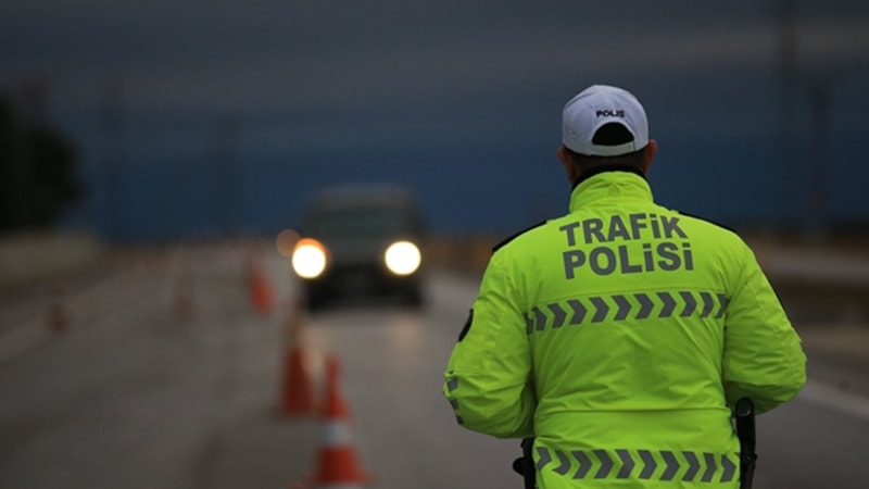 Trafikte yeni dönem başladı: Milyonlarca sürücüyü yakından ilgilendiriyor! Sakın geç kalmayın...
