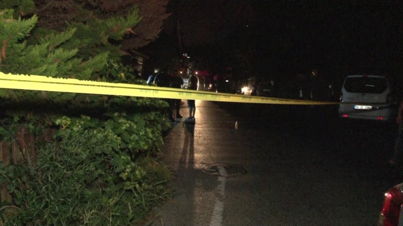 İstanbul'da kahvehaneyi taradılar: 4 yaralı