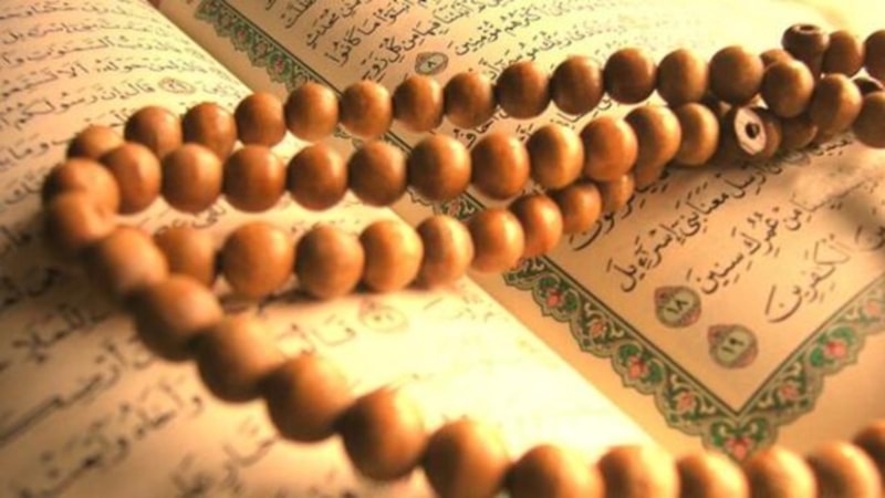 Mevlid gecesi dilden düşürmeyin! Fazileti ömürlük...