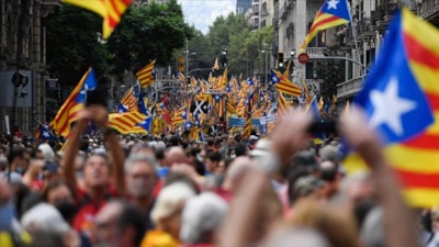 İspanya'da Katalanlar'ın hükümet kurma şartı: Bağımsızlık referandumu