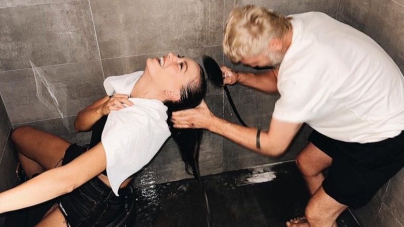 Serenay Sarıkaya duş aldığı andan vesikalığa birçok anını paylaştı! Bugün hangi S.S'sin...