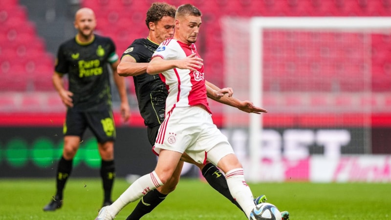 Olaylı derbide Feyenoord, Ajax'ı 4 golle yendi