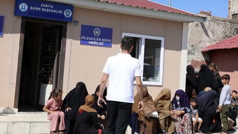 Erzurum'da 4 saatte 2 bin 200 lira toplayan dilencinin paralarına el konuldu