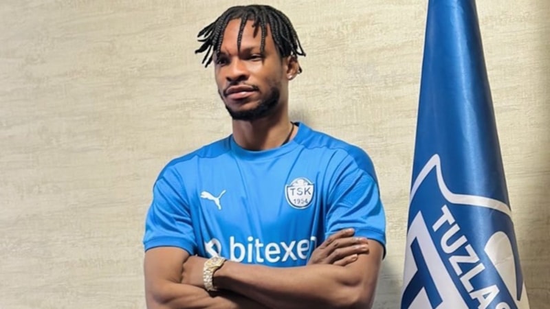 Tuzlasporlu Philip Awuku, Gana'da rehin kaldı