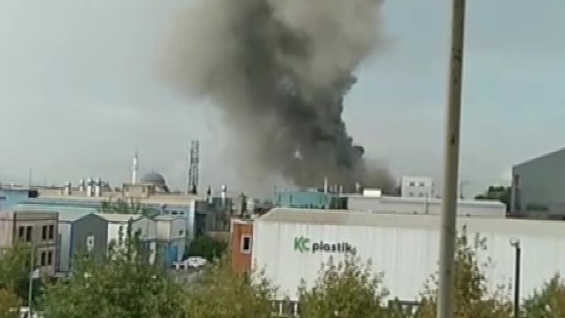 Tuzla'da panik anları! Fabrikada yangın çıktı...