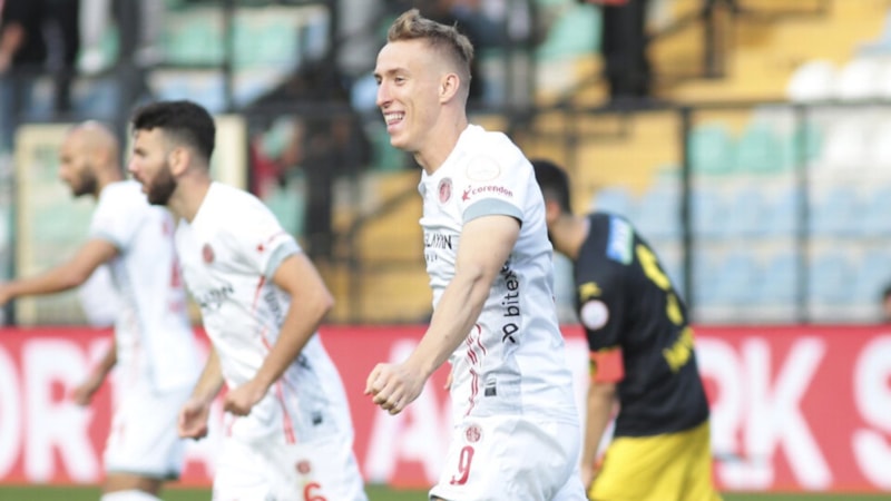 Antalyaspor, İstanbulspor karşısında geriden geldi