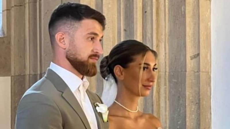 Salih Özcan, dünyaevine girdi