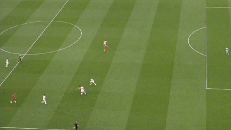 Tottenham - Liverpool maçında VAR skandalı! İnceleme başlatıldı