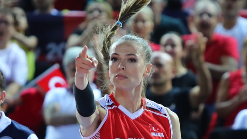 Muğla'da Eda Erdem Dündar'ın ismi yaşadığı sokağa verildi