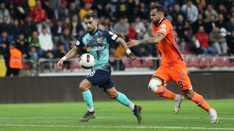 Başakşehir, deplasmanda Kayserispor ile berabere kaldı
