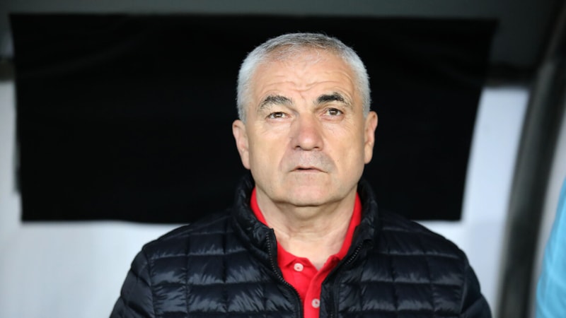 Beşiktaş'ın yeni hocası kim olacak? İlk aday Rıza Çalımbay