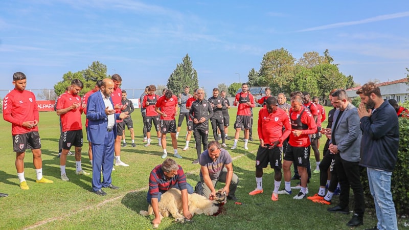 Samsunspor, Rizespor maçı öncesi kurban kesti