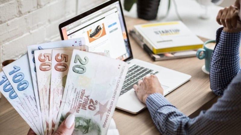 Asıl servet klavyede yatıyor! İnternette yazı yazarak zenginlik kapılarını aralayın