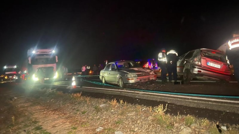 Nevşehir'de kontrolden çıkan otomobil iki araca çarptı: 1 ölü