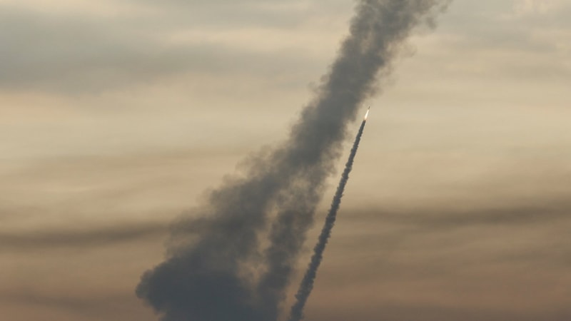 Abluka altındaki Gazze'den İsrail'e roketler fırlatıldı