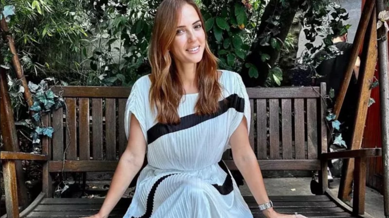 Simge Fıstıkoğlu'nun başı sapıklarla dertte