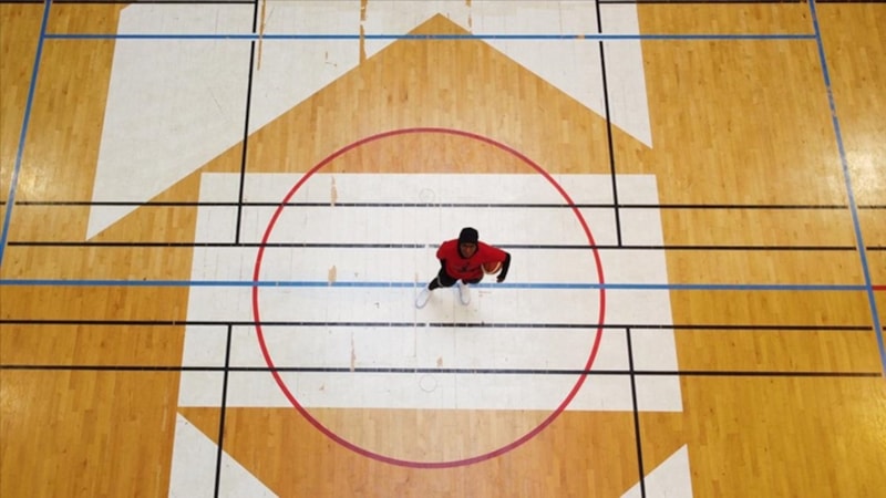 Fransa'da basketbolcuların başörtüsü serbestliğinden yana olan kulüplere yardım verilmeyecek