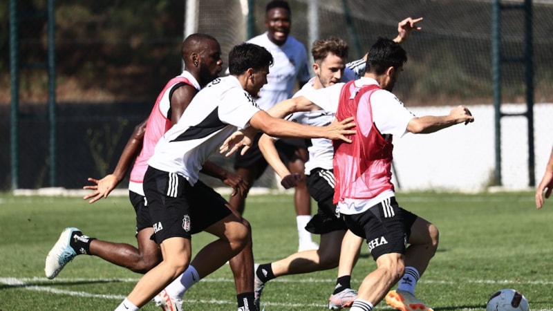 Beşiktaş, Galatasaray derbisine hazırlanıyor