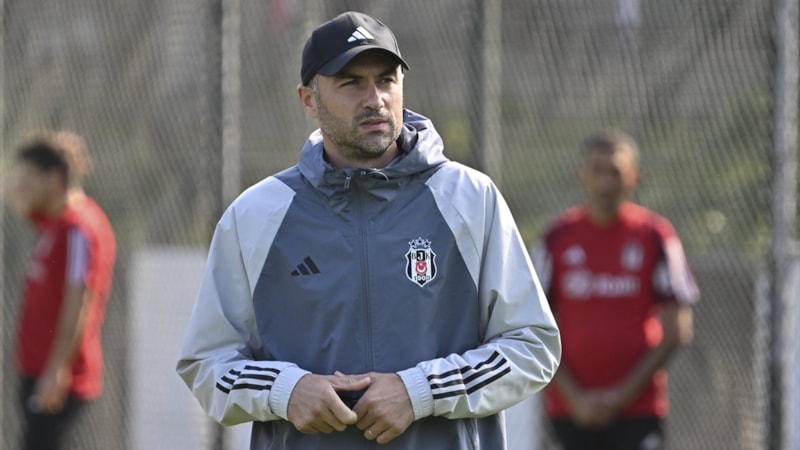 Burak Yılmaz, Beşiktaş'ı Galatasaray derbisine hazırlıyor